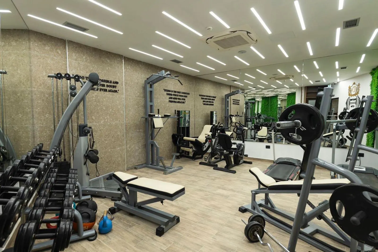 Destiny Hotel & Spa Yzberish