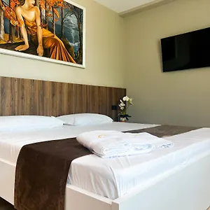 https://jata-crown-hotel.hotels-in-tirana.com